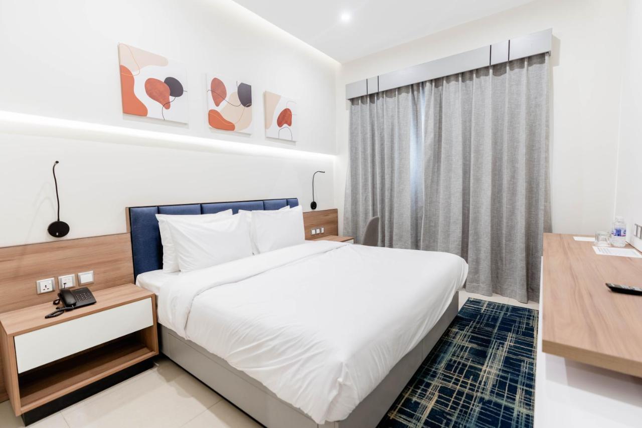 Resivation Hotel ดูไบ ภายนอก รูปภาพ