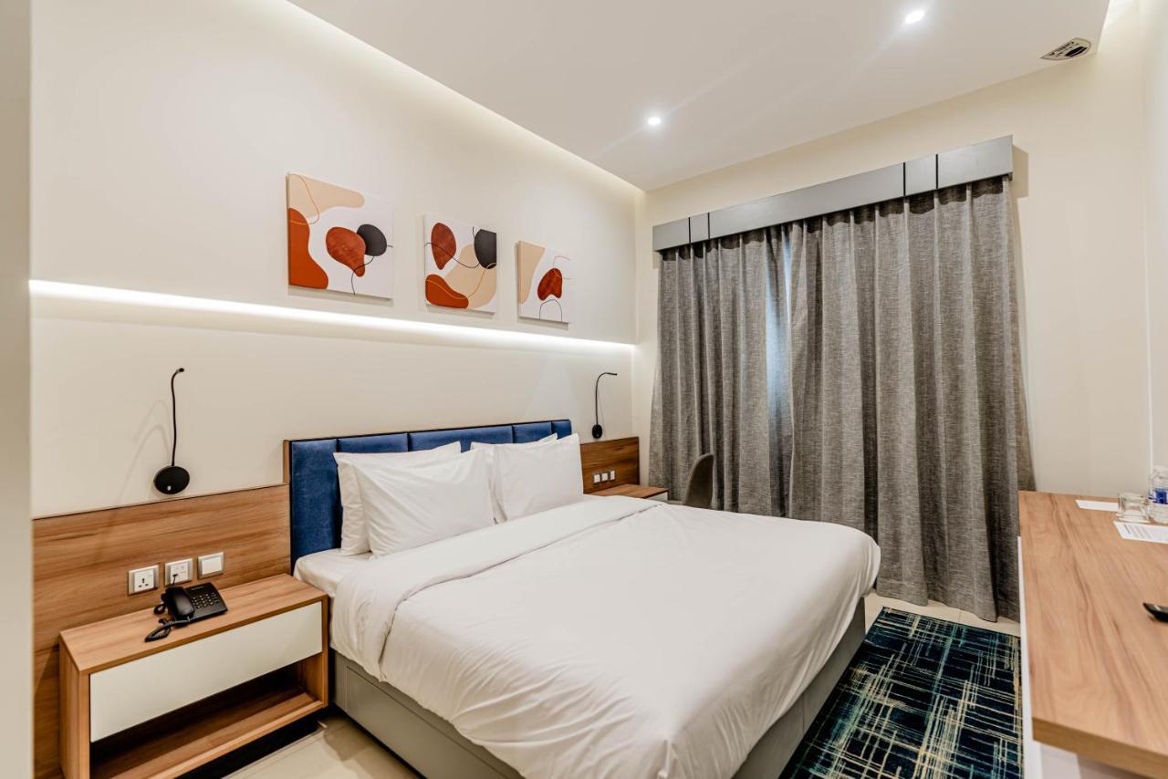 Resivation Hotel ดูไบ ภายนอก รูปภาพ